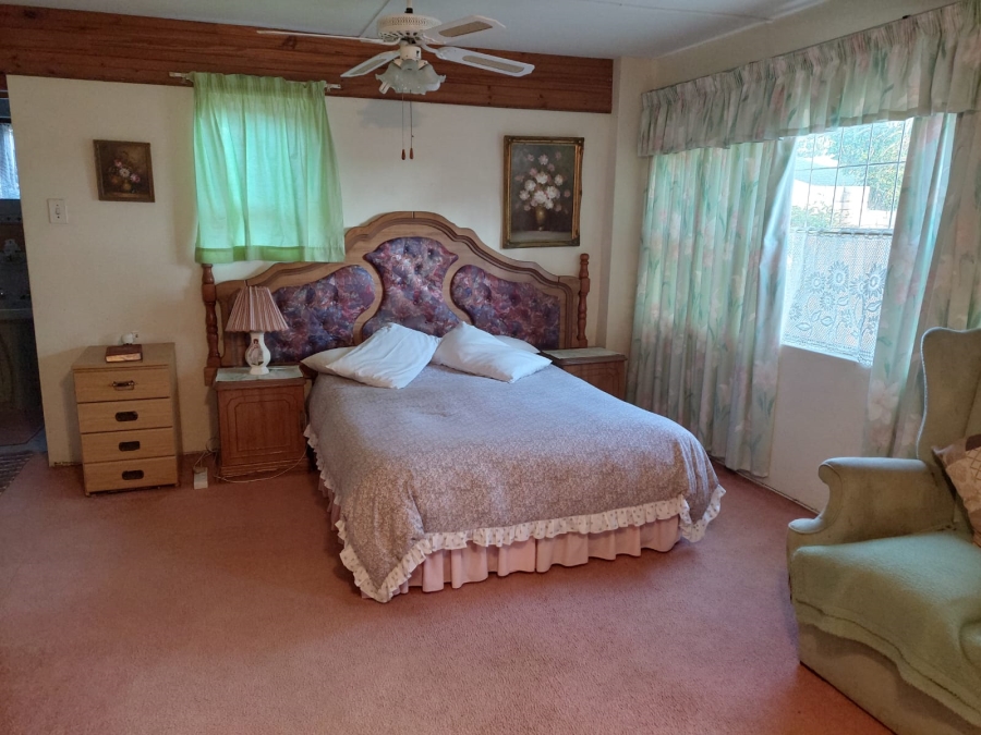 4 Bedroom Property for Sale in Christmas Rock Eastern Cape